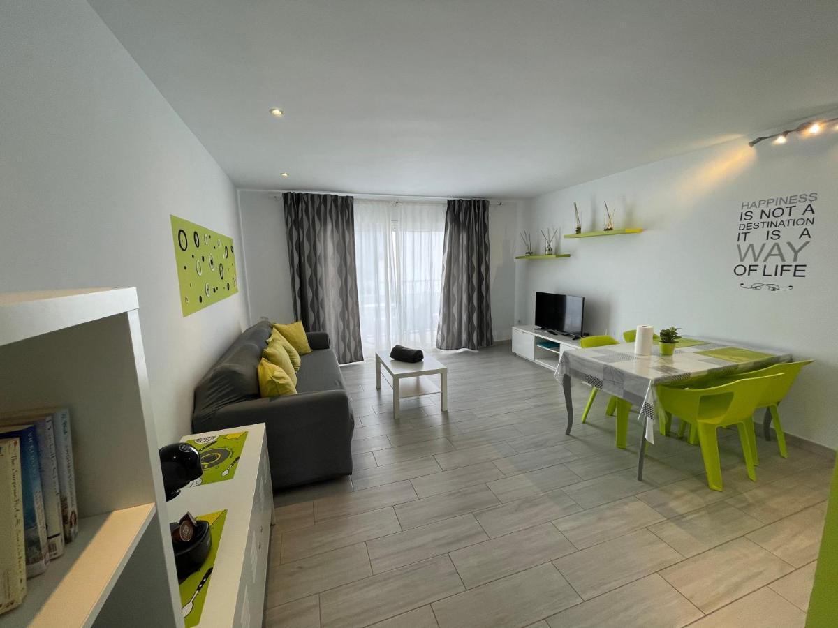 Pistachio Apartment 323 - Lanzarote Apartment Costa Teguise Exterior photo