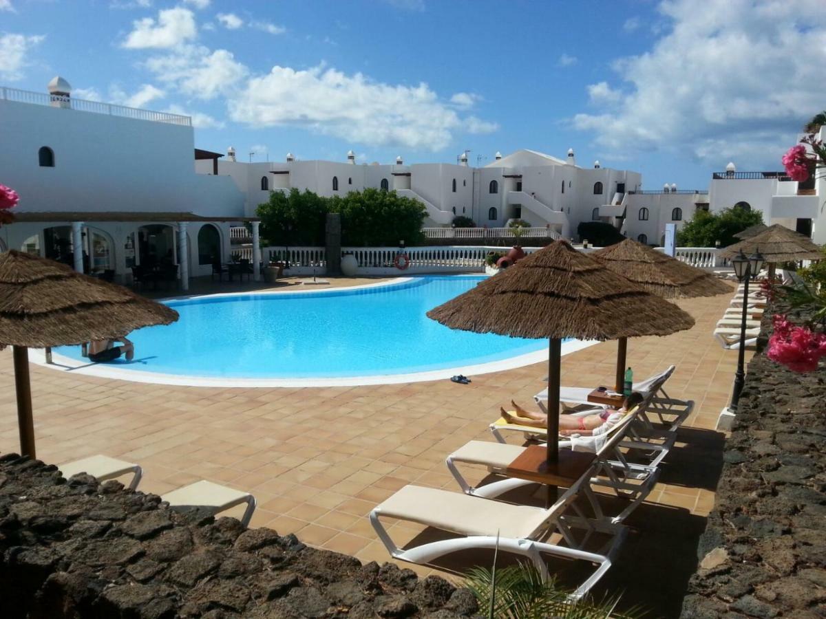 Pistachio Apartment 323 - Lanzarote Apartment Costa Teguise Exterior photo